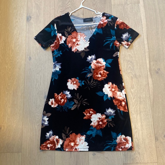 Workhall velvet dress - Picture 1 of 4